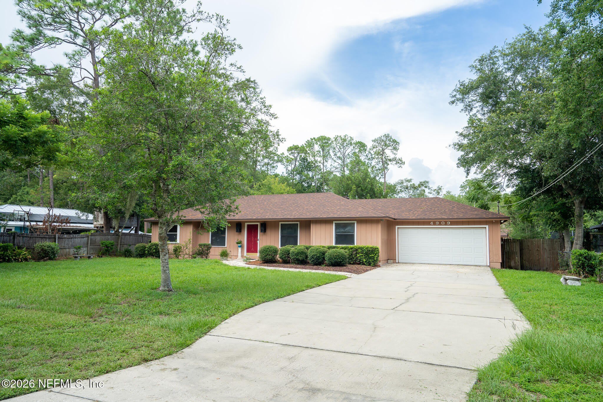 4909 BEIGE Street – photo 2