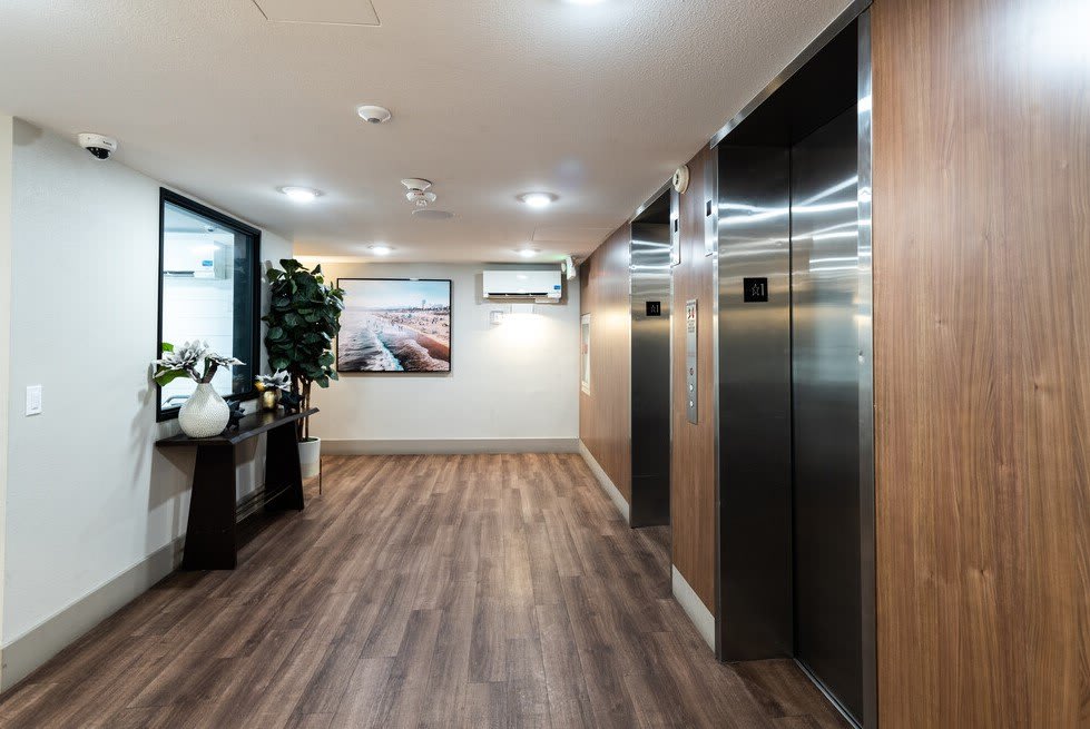 Clarington Apartments – photo 5