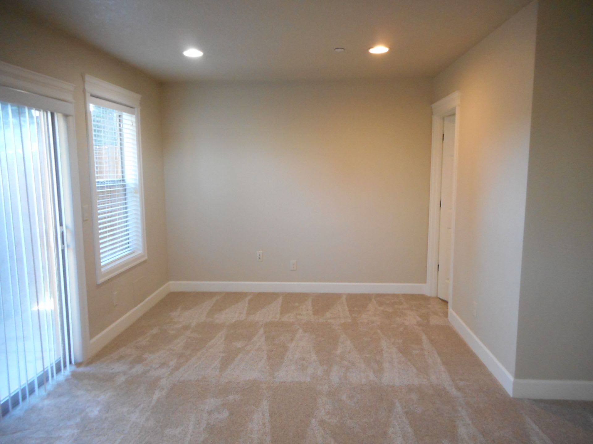 Luxurious Townhouse Living in Albany's Heart – photo 3