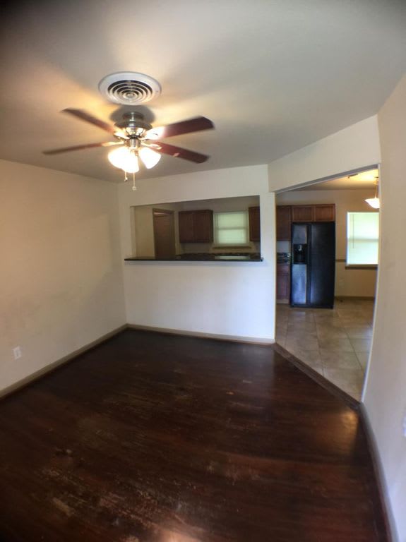 724 W Avenue E – photo 3