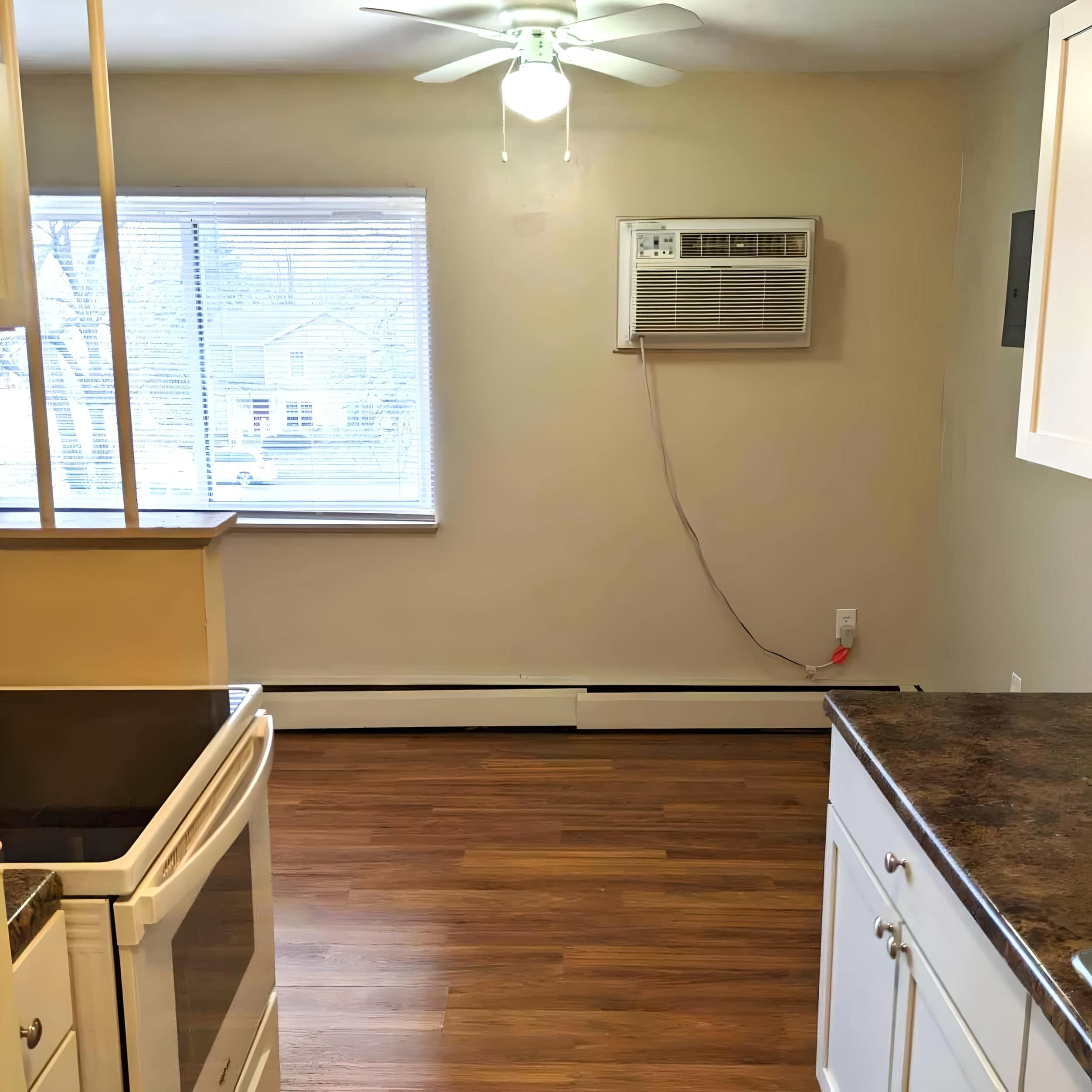 240 West Fuller Avenue – photo 5