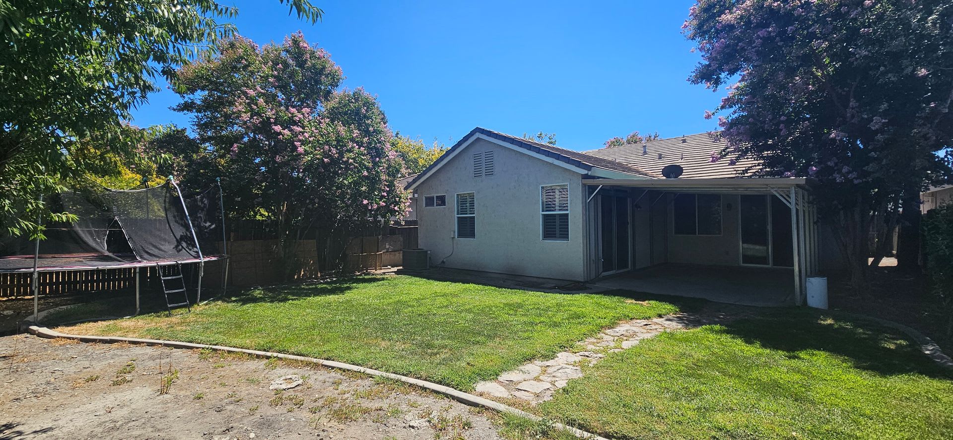 5796 Bridgecross Drive – photo 2