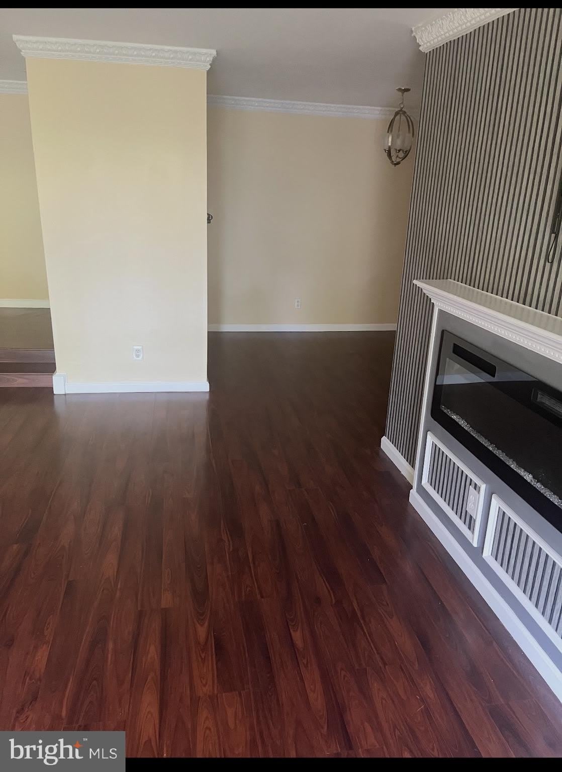 11218 CHERRY HILL Road – photo 4