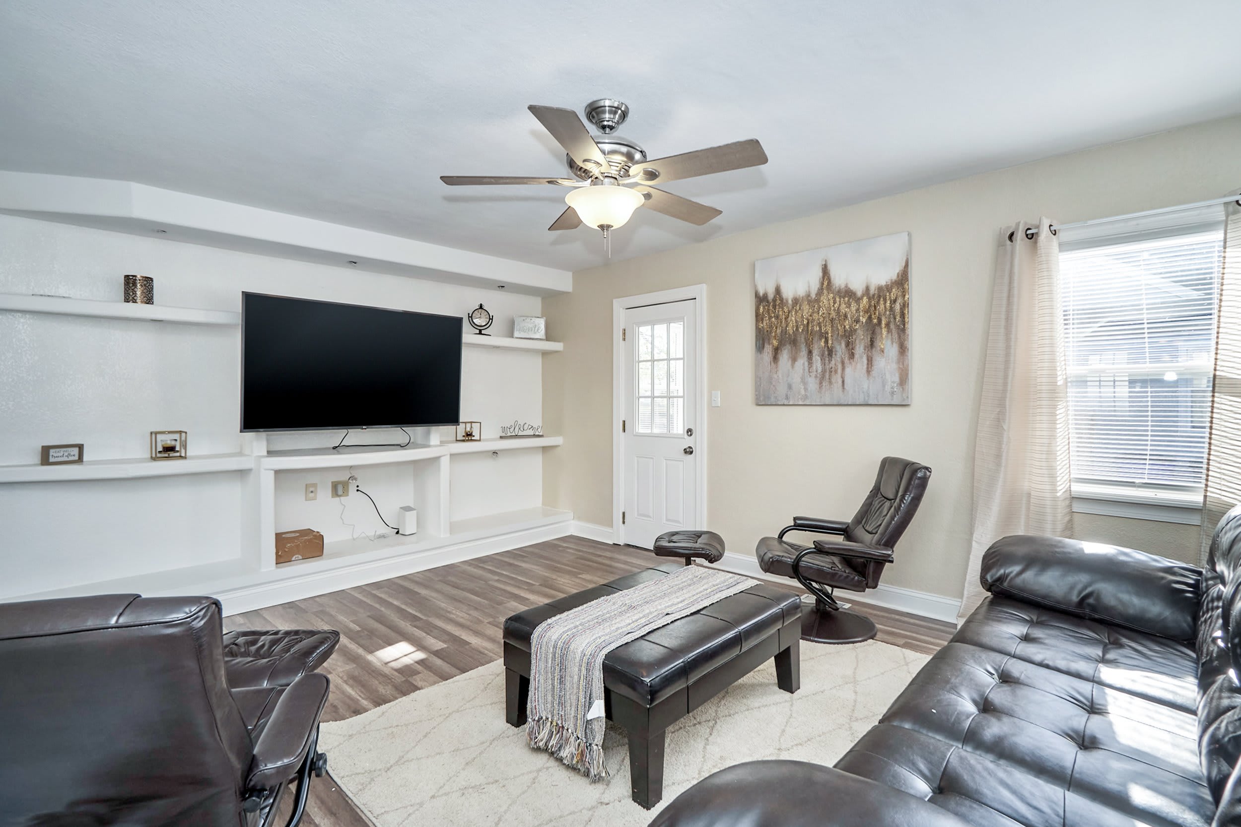 2210 Silbert Road – photo 3