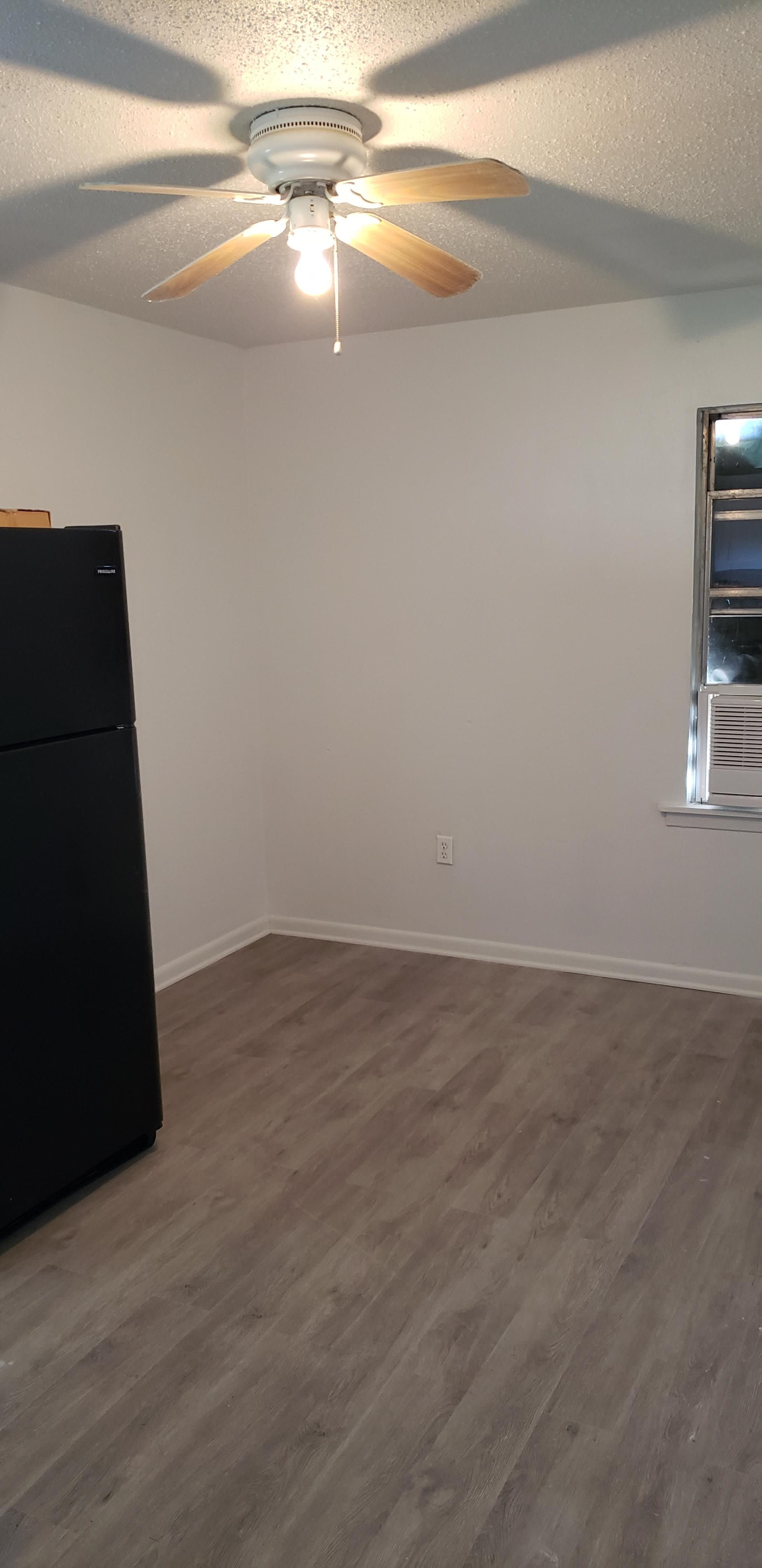 1009 West St – photo 5