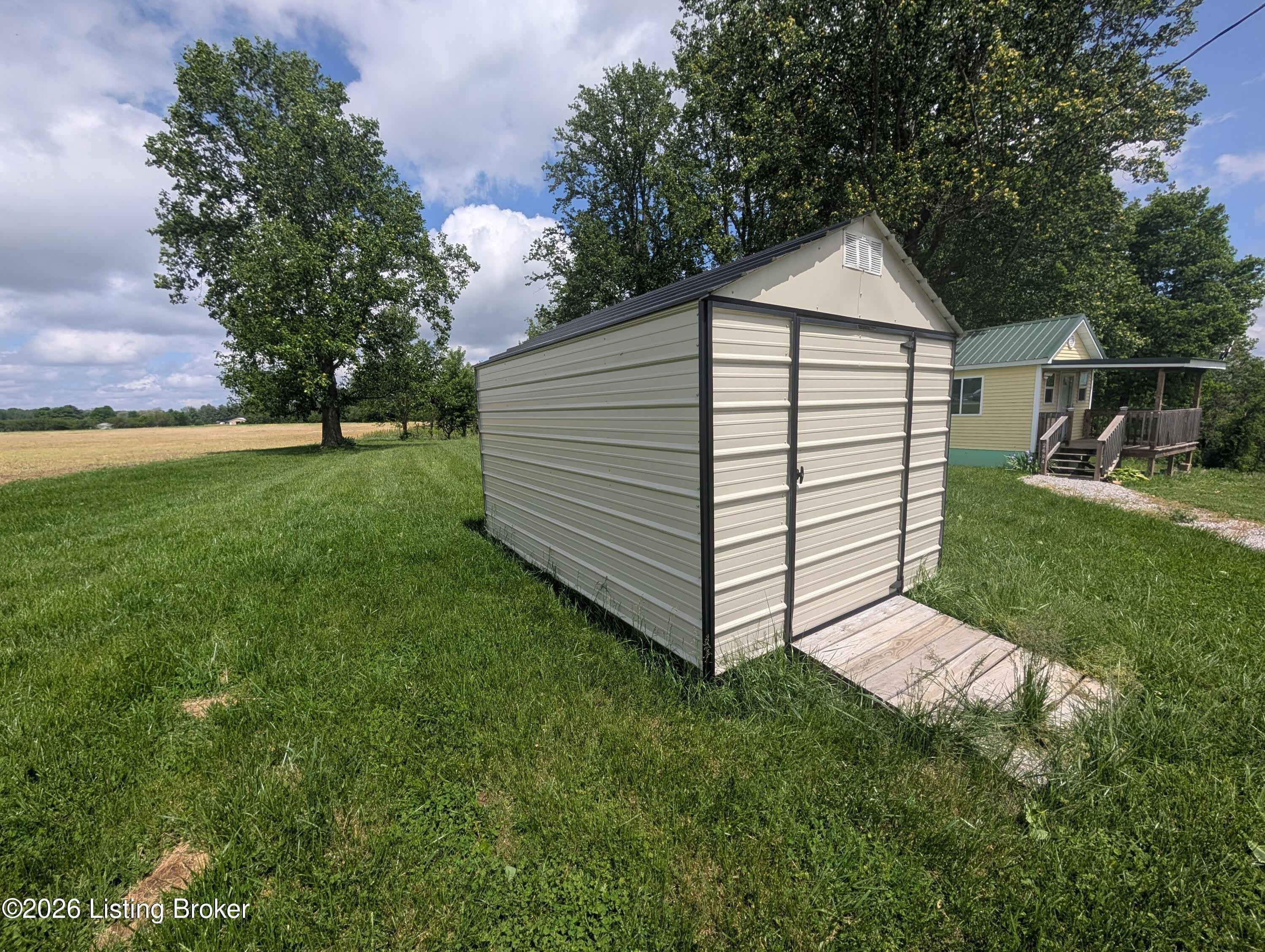 2604 E Buckeye Ln – photo 2
