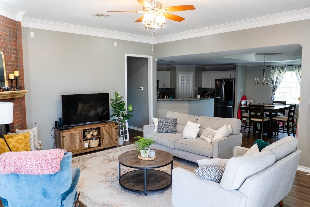 1215 Dorchester Drive – photo 4