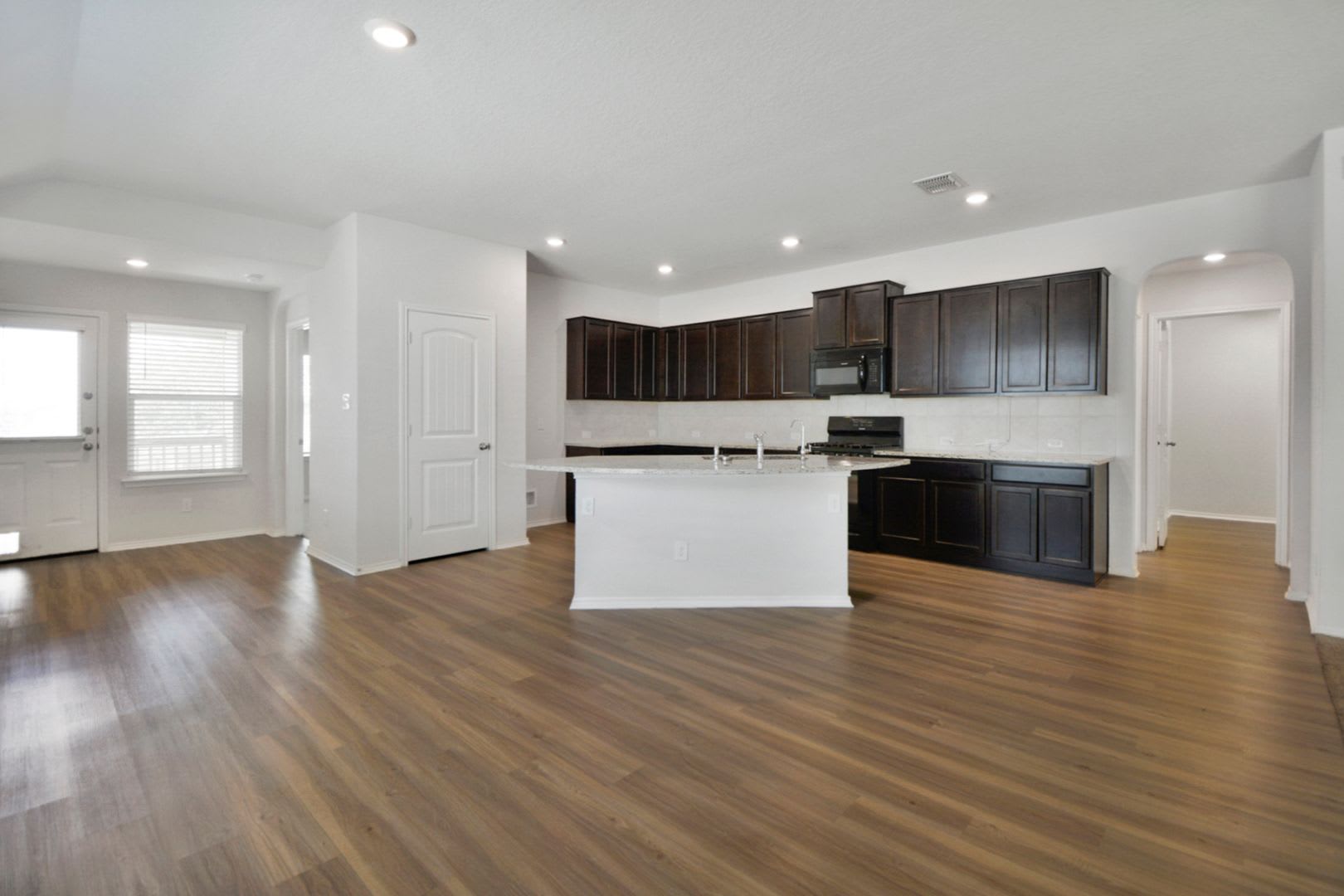 Beautiful 4-Bedroom Corner Lot Home with Open Floor Plan in Bulverde – photo 2