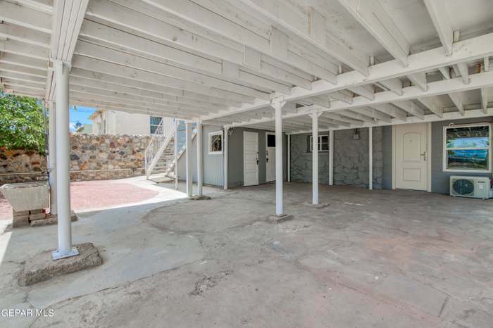 2626 Grant Avenue – photo 4