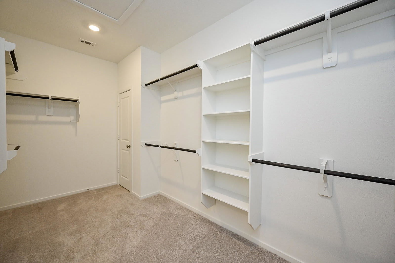 6427 Seafoam Lake Drive – photo 5
