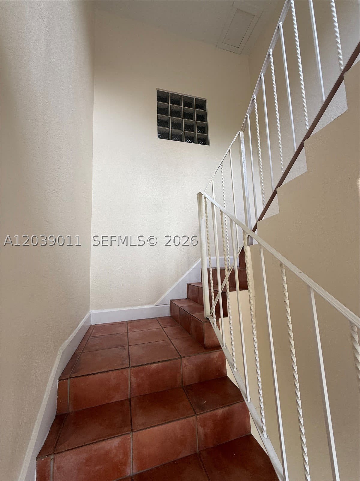 426 Ne 77Th St Rd – photo 2