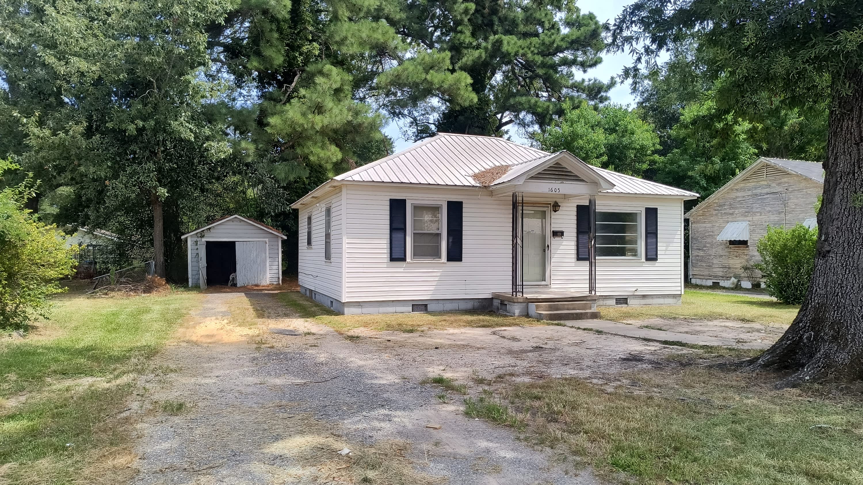 1605 West 31st Avenue – photo 1