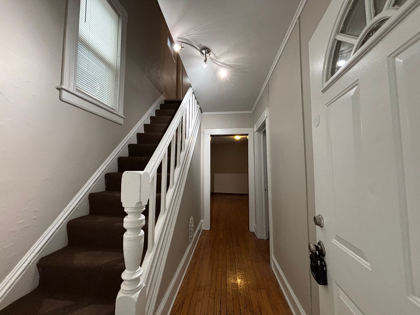 4 Bedroom 2 Bath Single Family House! – photo 4