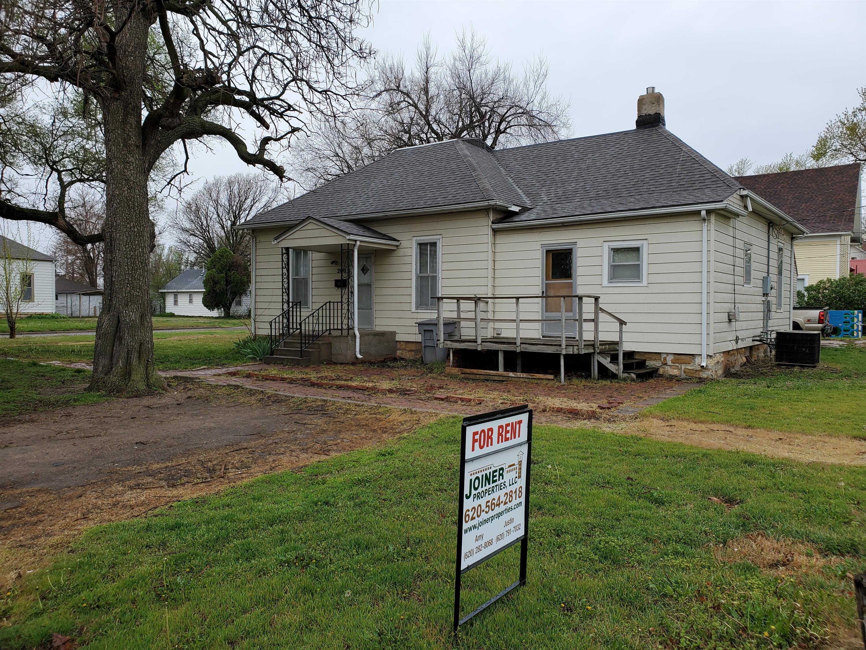 200 N. Humbolt – photo 1