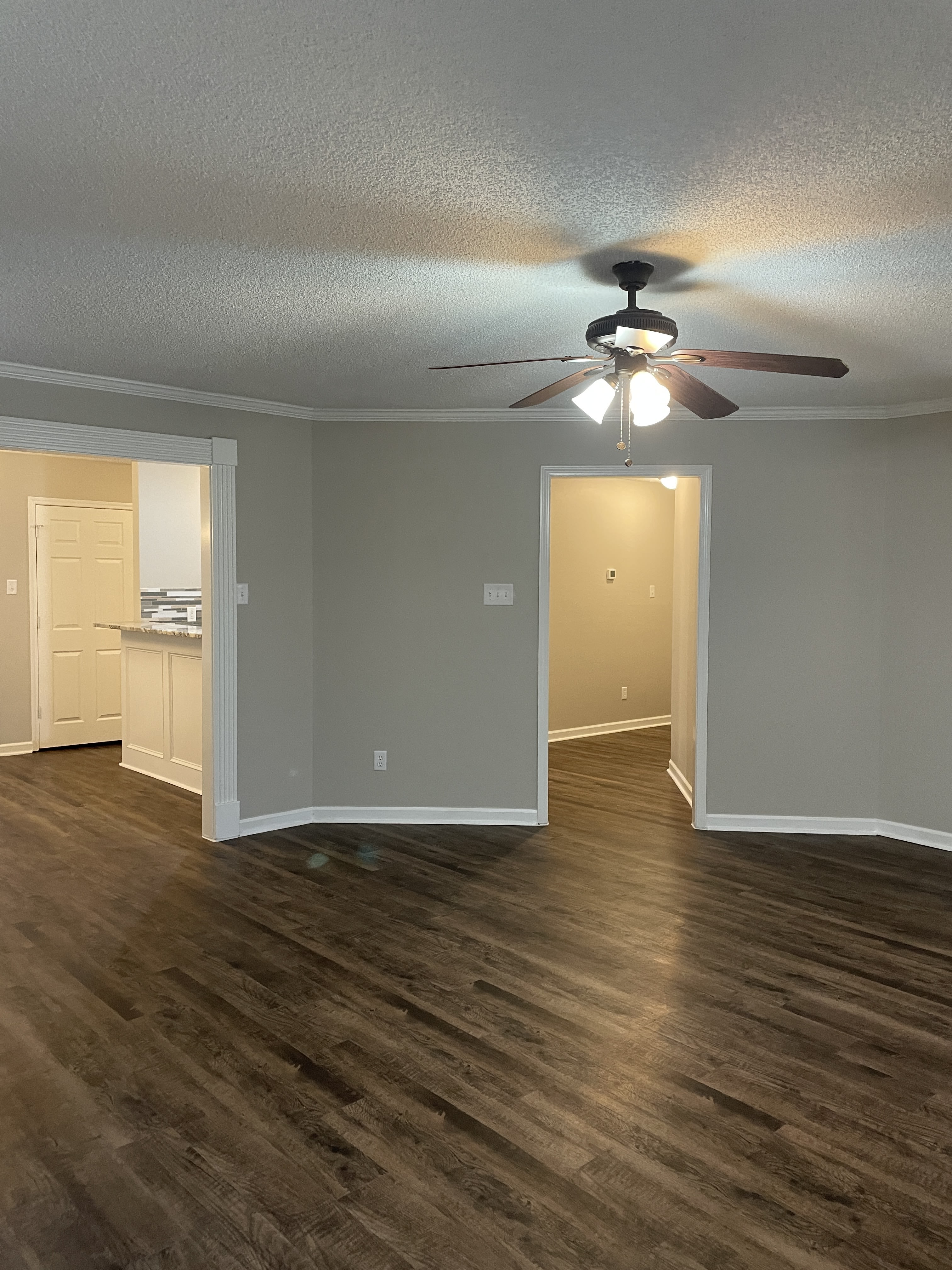 1913 Debswood Dr – photo 5
