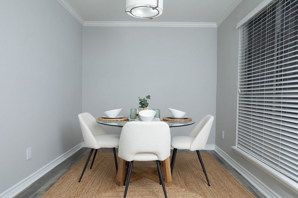 Regency Park Apartment Homes – photo 5
