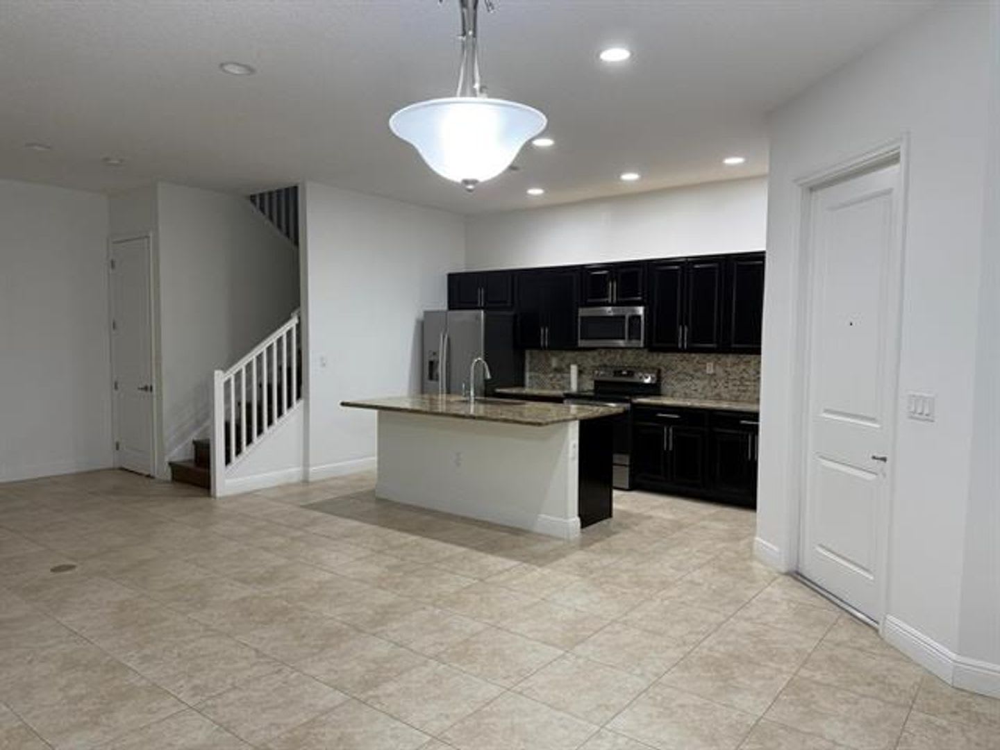 12466 NW 17th Ct th 12466, Pembroke Pines, FL 33028 – photo 3