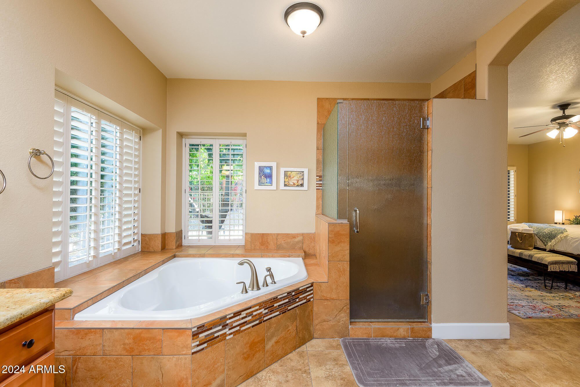 1221 N KENWOOD Lane – photo 5