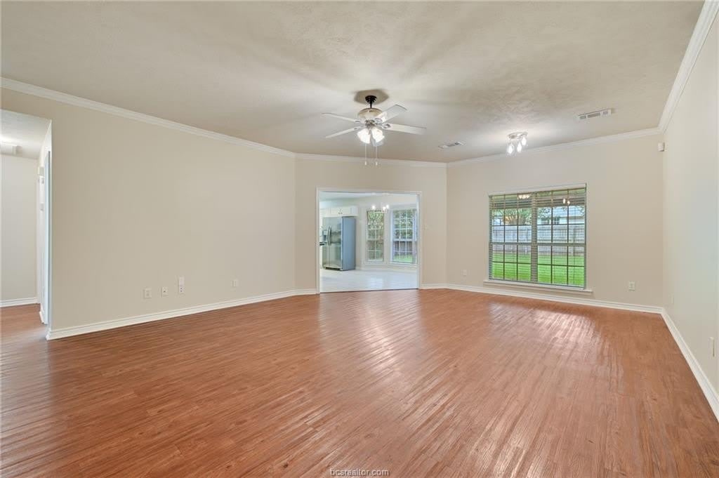 1208 Markham Lane – photo 2