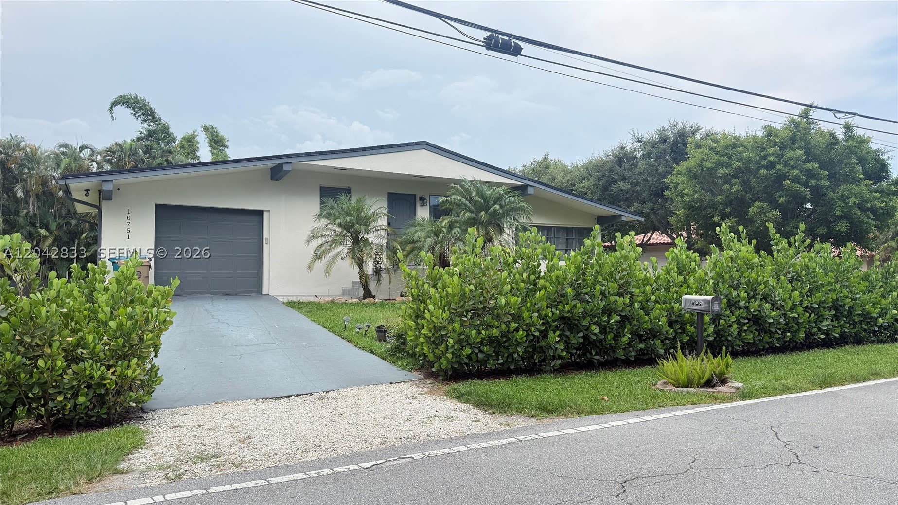 10751 SW 48th St – photo 2