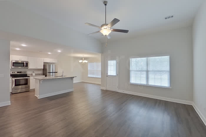106 Western Red Cedar Drive – photo 2