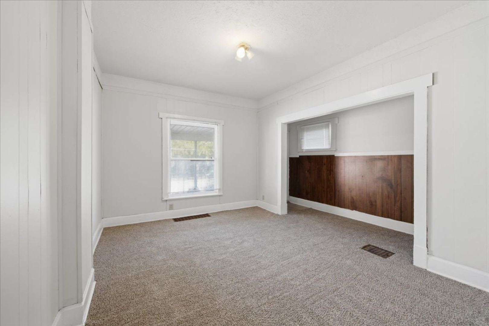 53 N 5Th Ave 1 410 00 Mo – photo 4