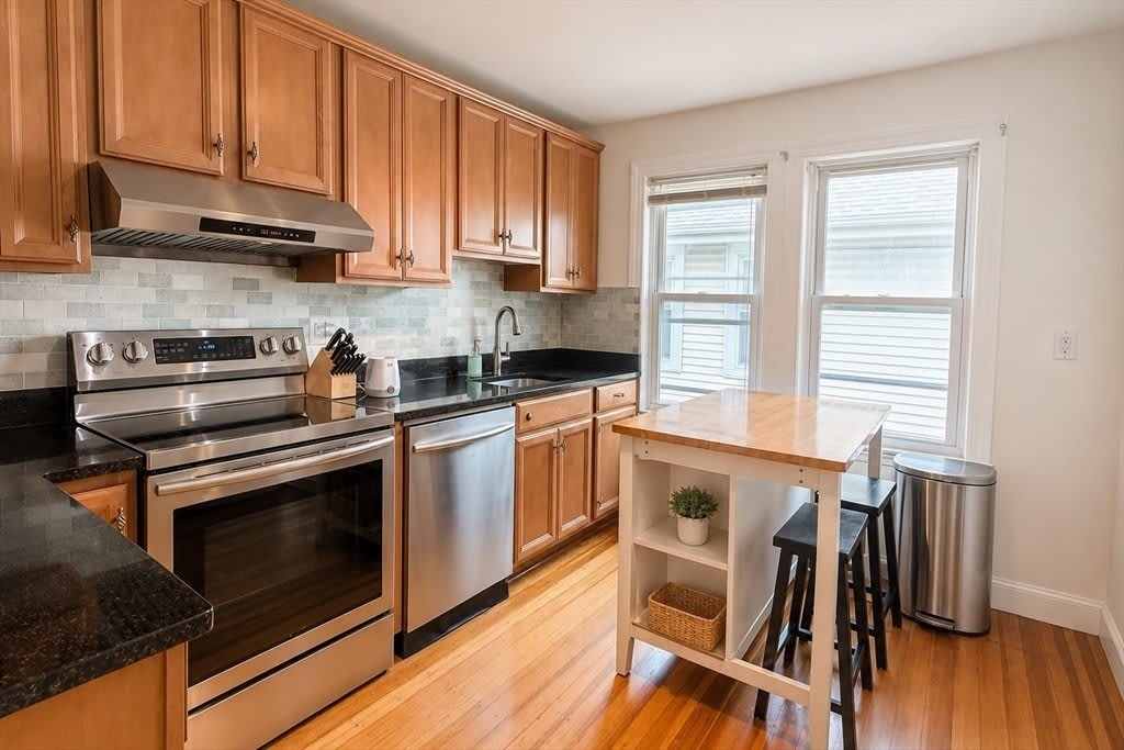 7-9 Hammond Ct – photo 1
