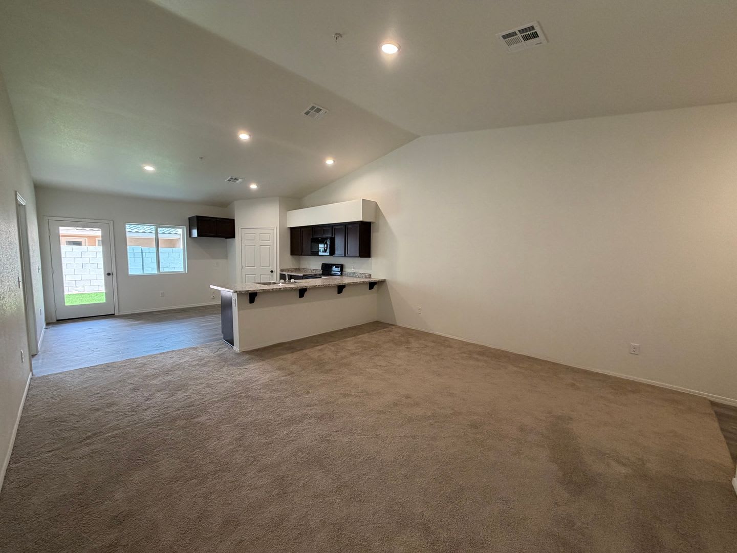 BRAND NEW 3 BEDROOM HOME! – photo 5