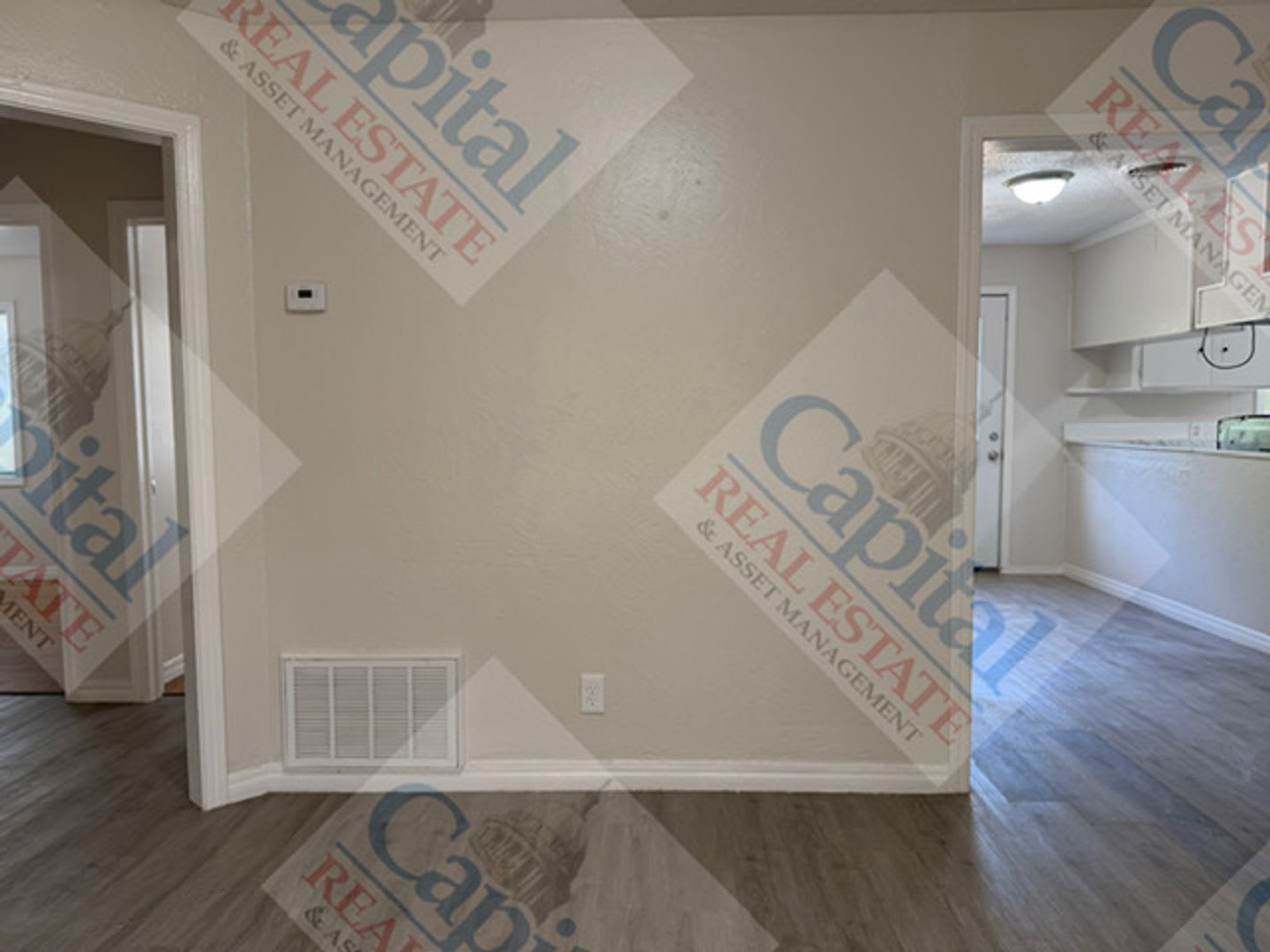 Charming 3 Bedroom W/ Bonus Room – photo 3