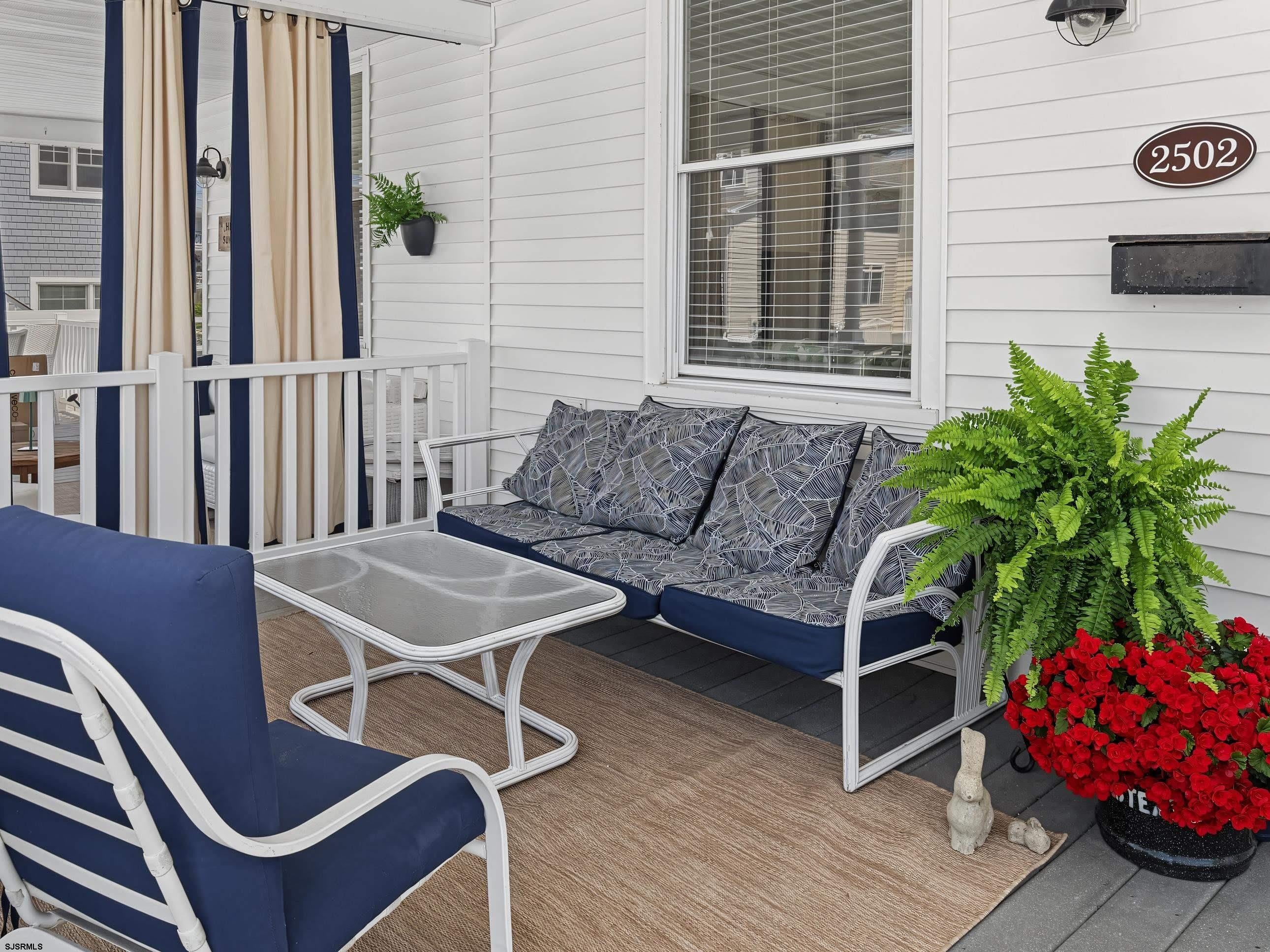 2502 Oberon Ave – photo 2