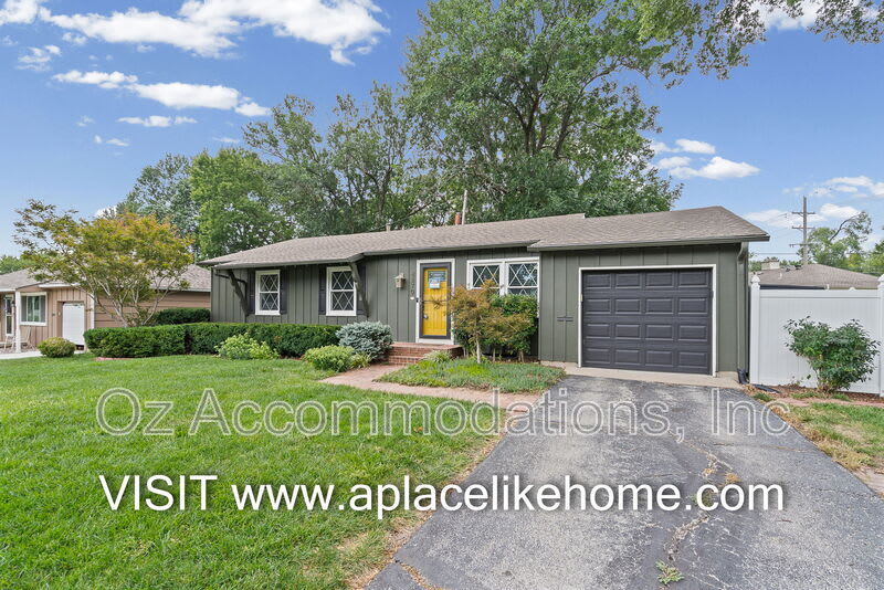 8870 Westbrooke Dr – photo 2