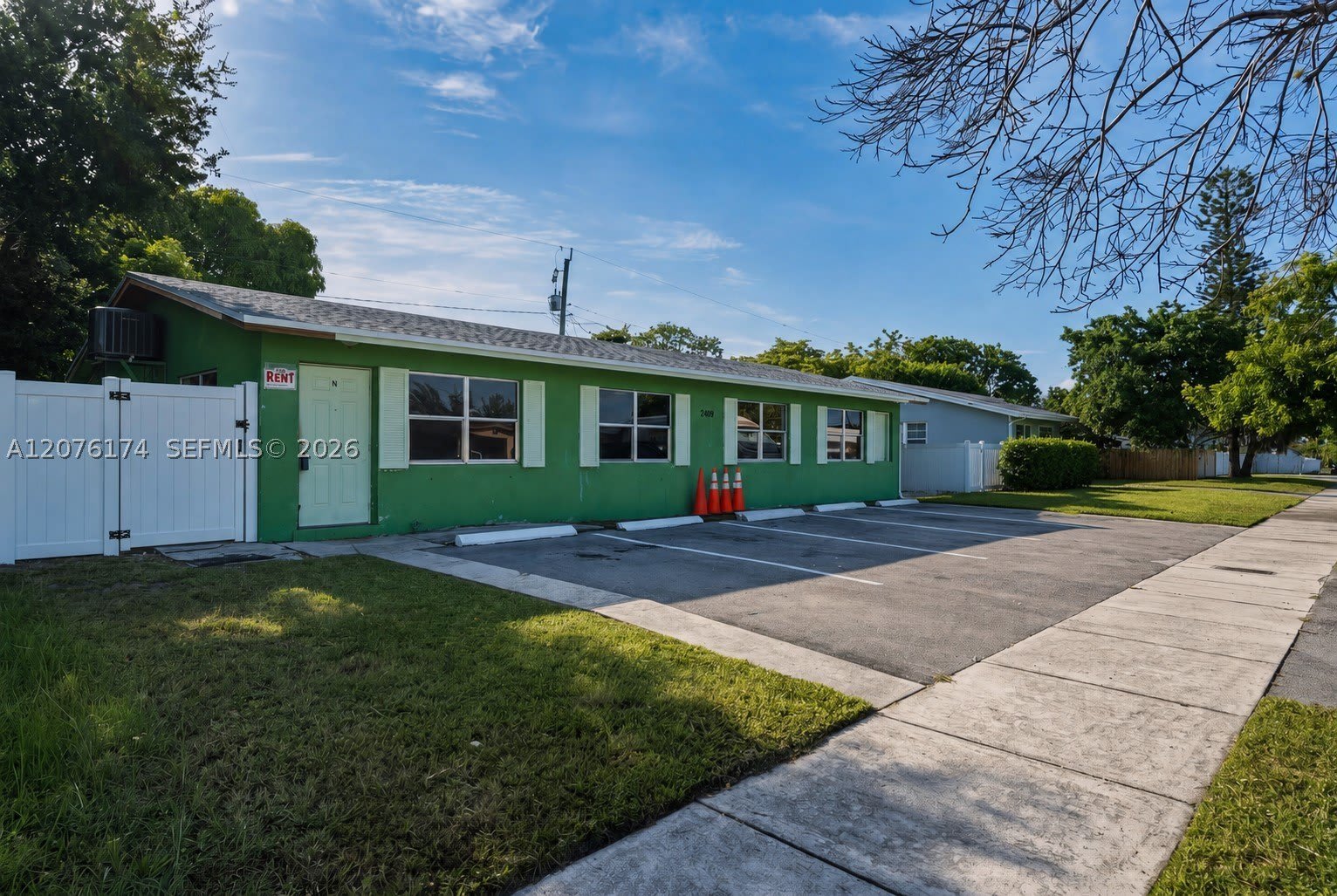 2140 NW 21st Ter – photo 1
