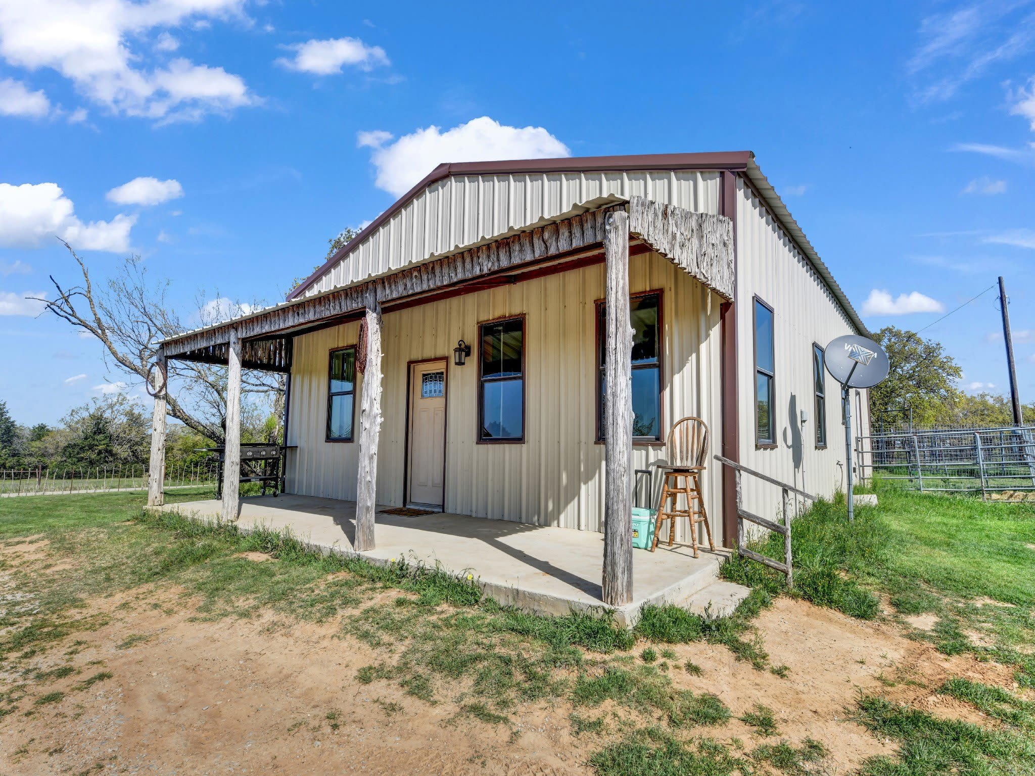 4507 County Road 2690 – photo 3