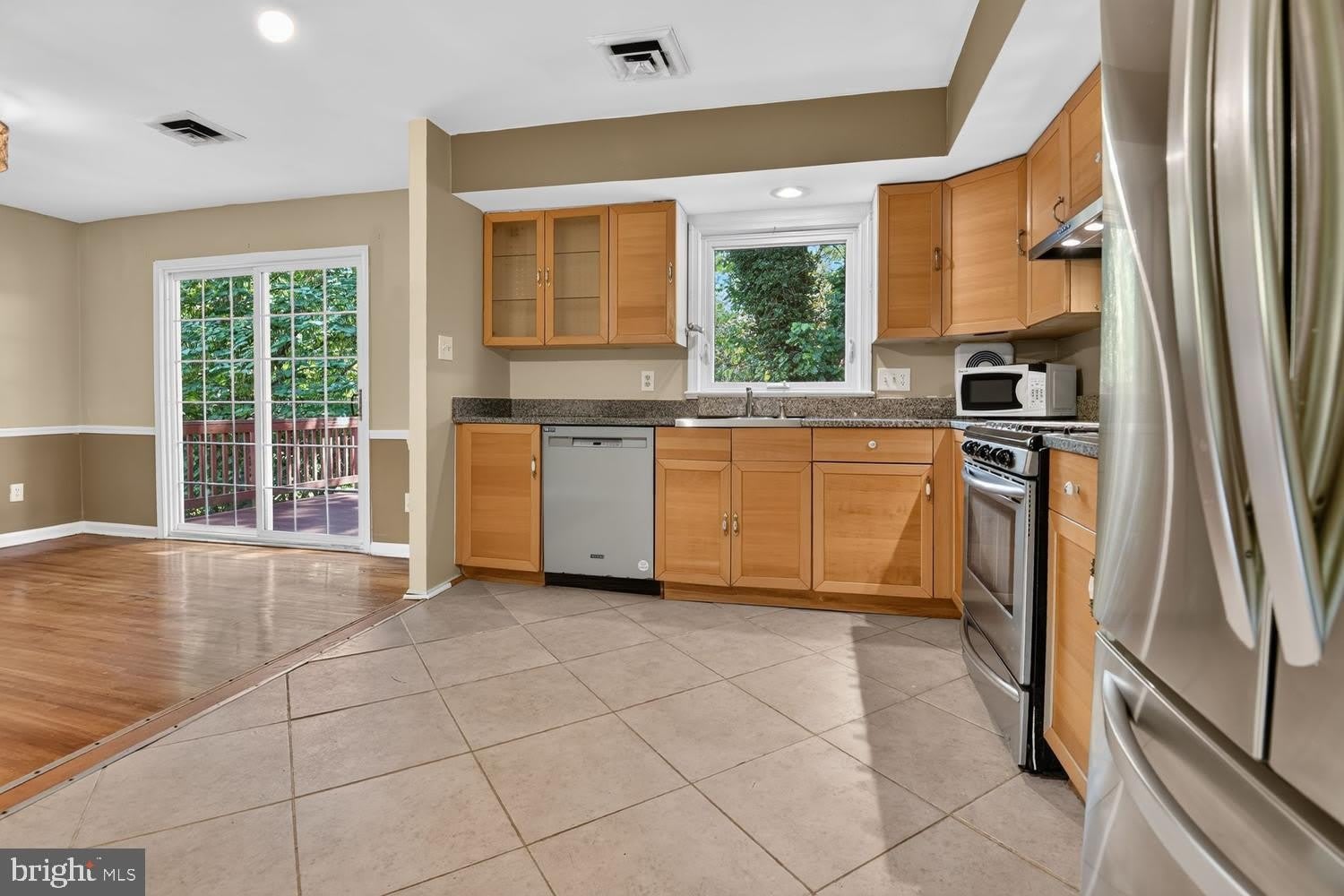 3409 BEVERLY Drive – photo 3