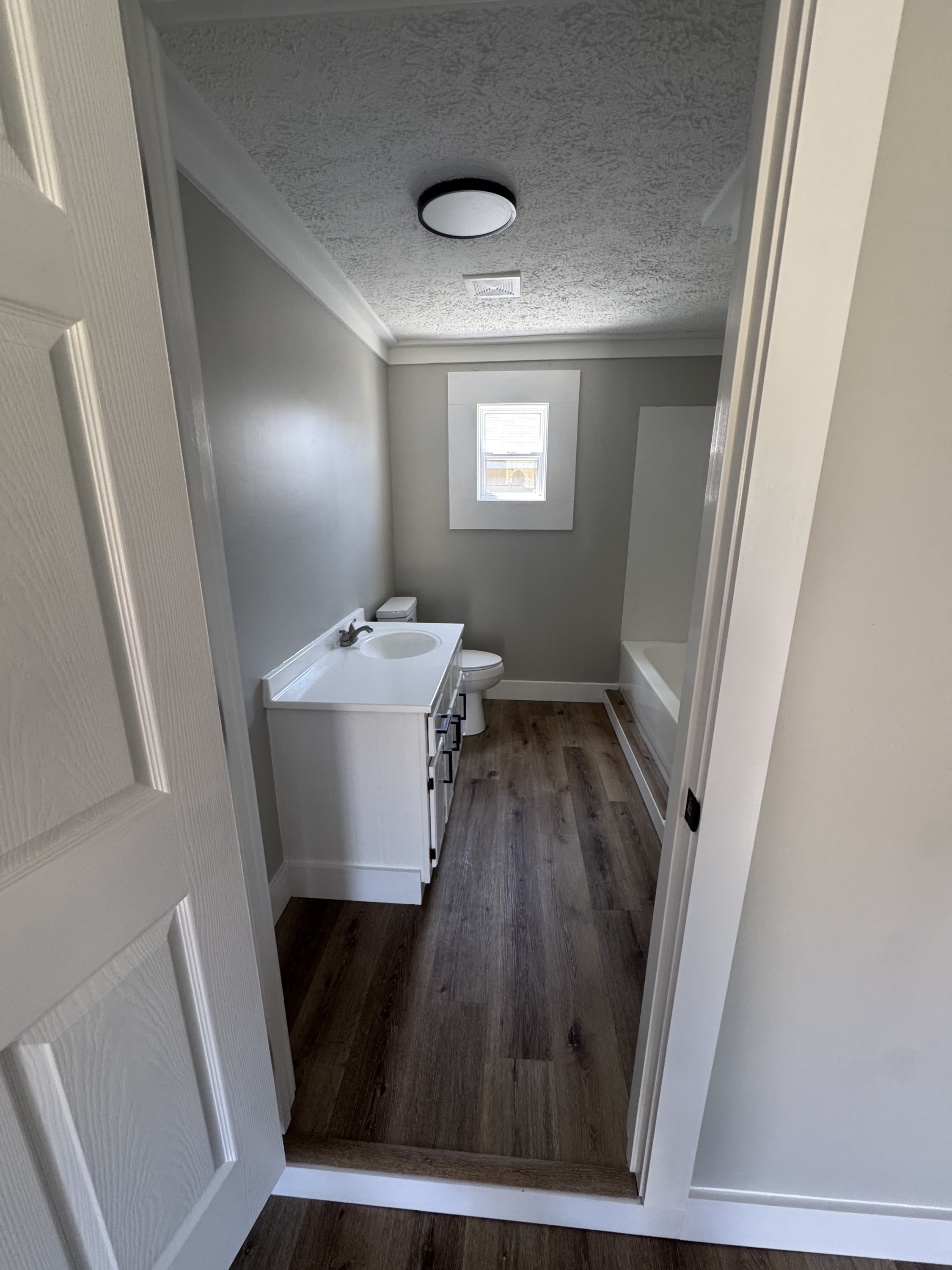 139 Railroad St. – photo 4