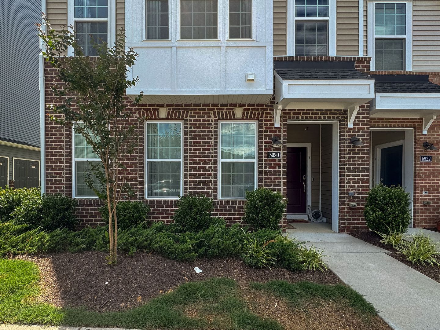 Ideal Entertainer S Dream Home In Richmond – photo 3