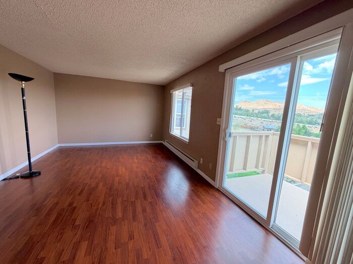 3951 Clear Acre Lane – photo 4