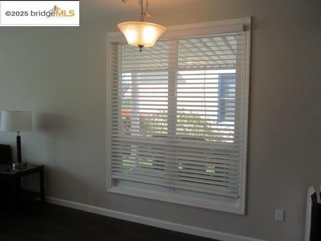 1112 W 8Th St – photo 3