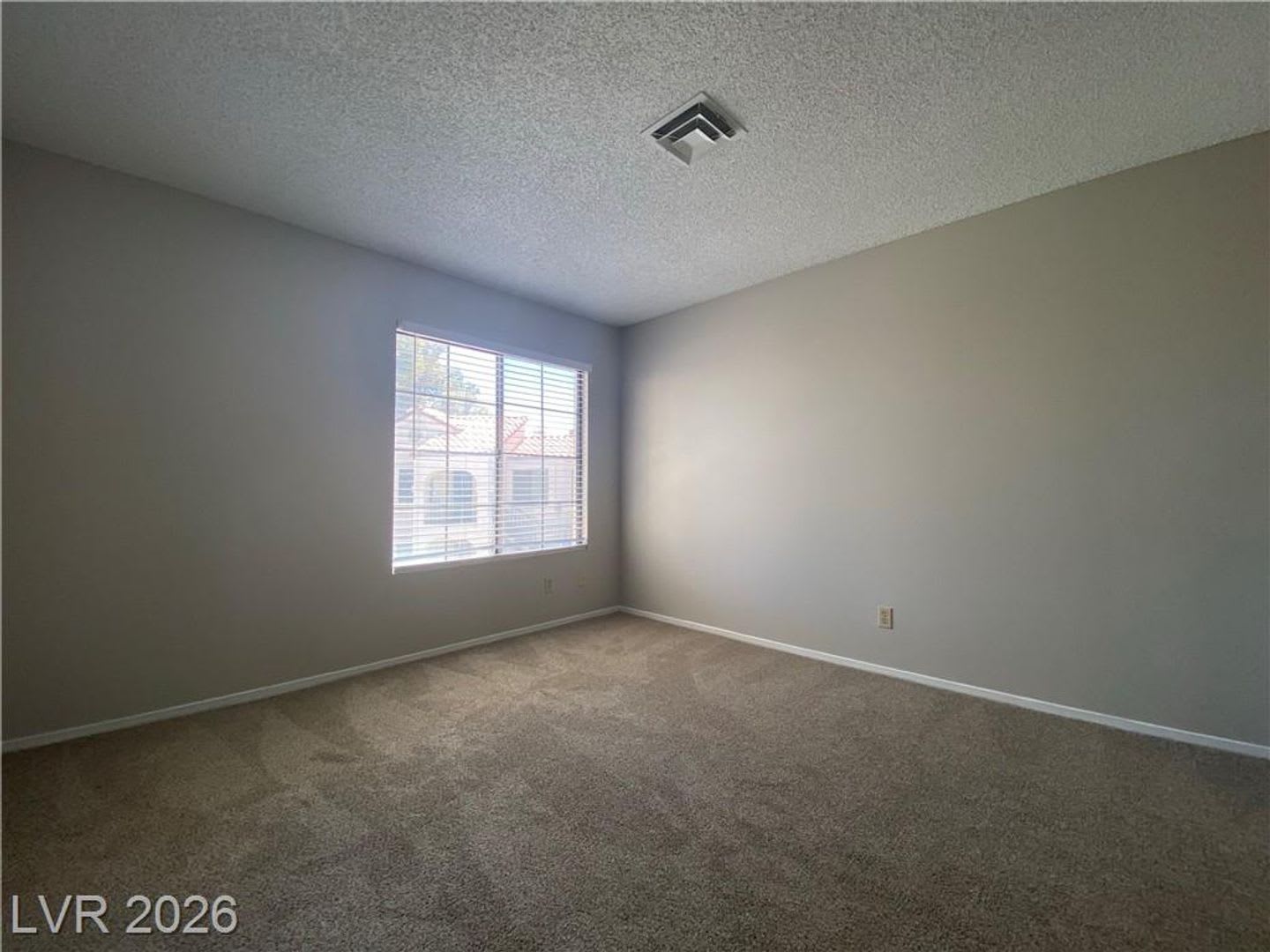 2 Bed 2 Bath Condo In Gated Community With Pool – photo 3