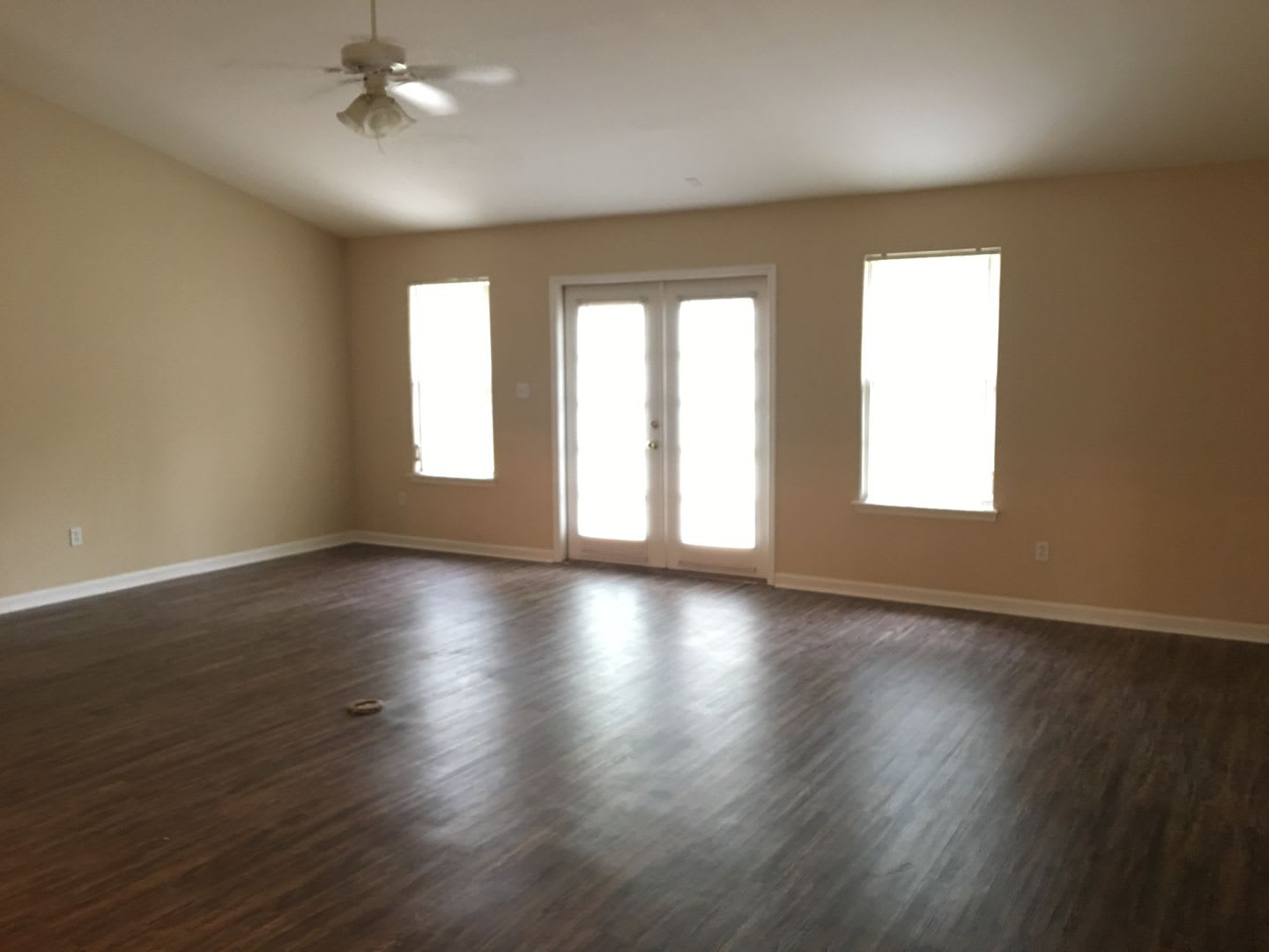 3/2 off Buck Lake Road in Countryside – photo 3