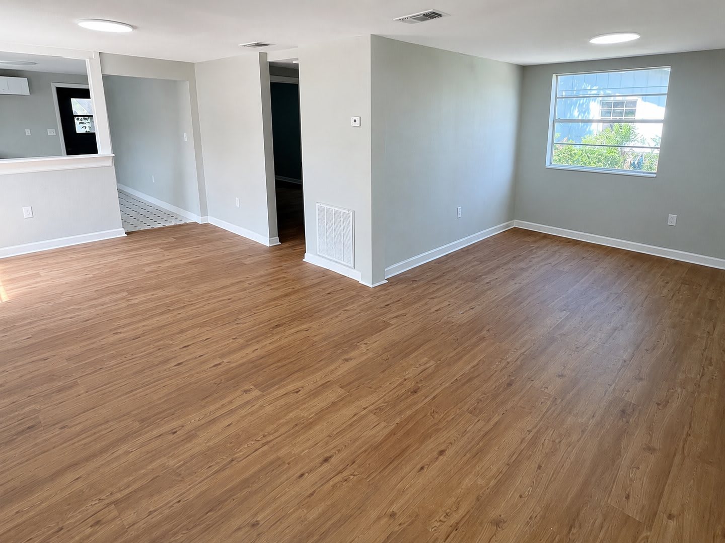 Beautifully Refreshed 5BR/2BA Two-Story Home & Huge Yard! – photo 4