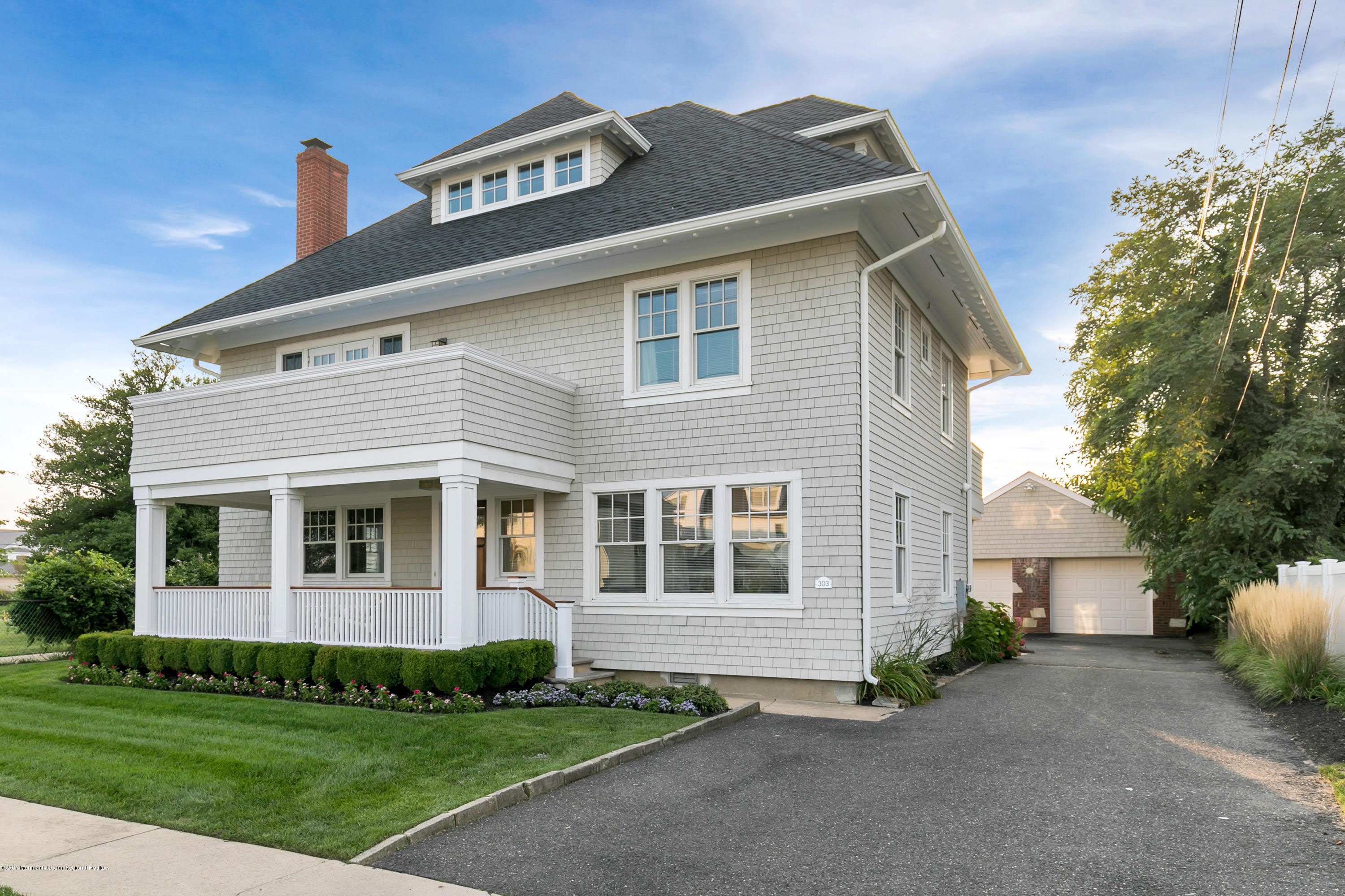 303 1st Avenue – photo 2