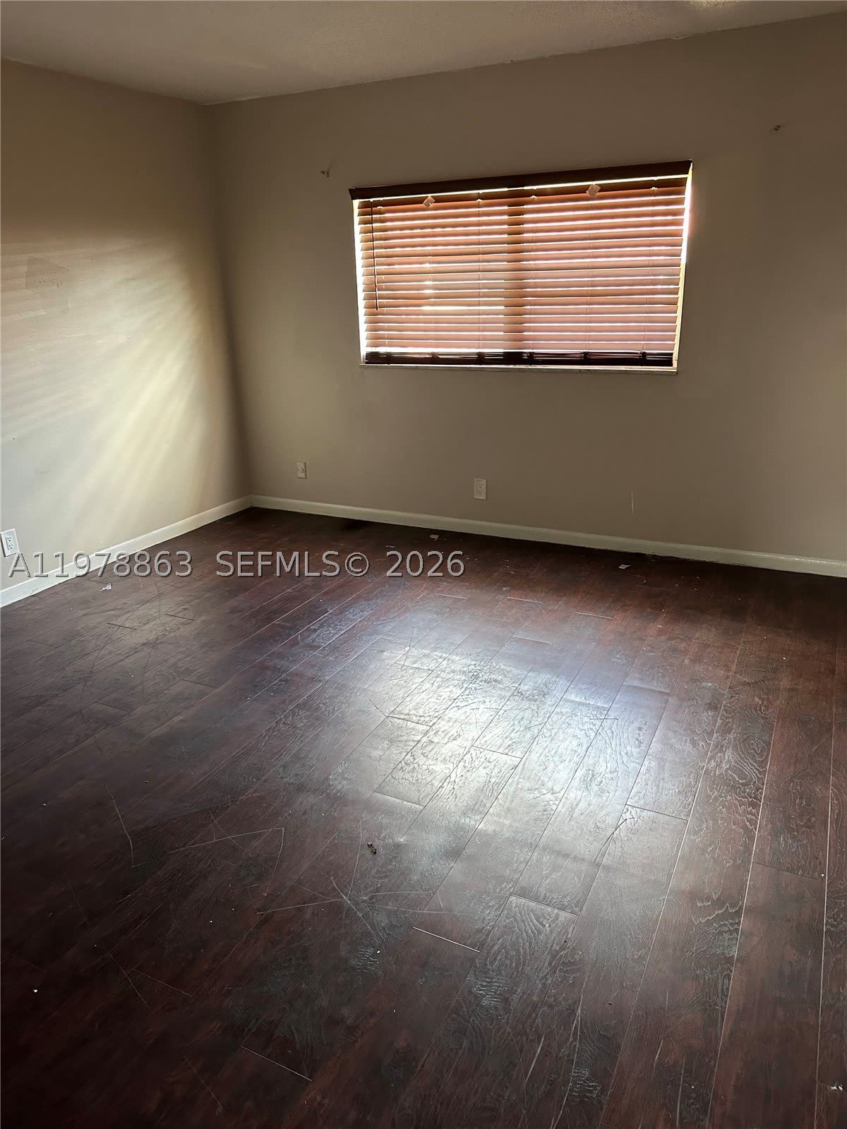 5223 NW 27th St – photo 3
