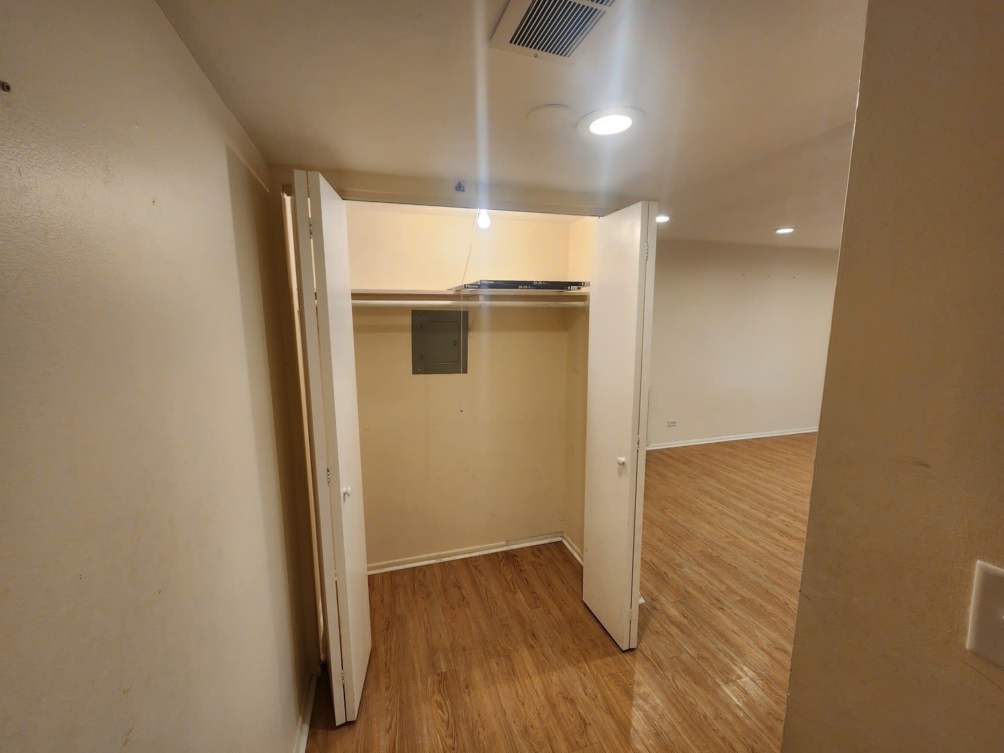 1102 Hinswood Drive – photo 2