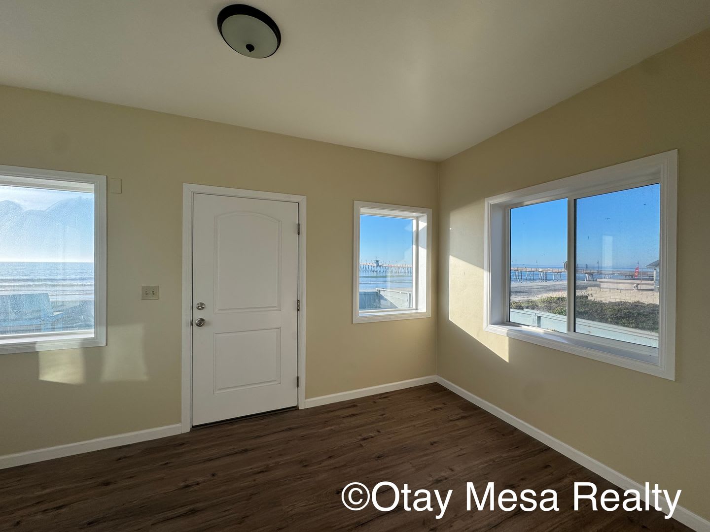 997 Ocean Ln – photo 1
