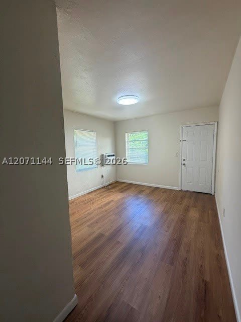 910 S Douglas Rd – photo 2