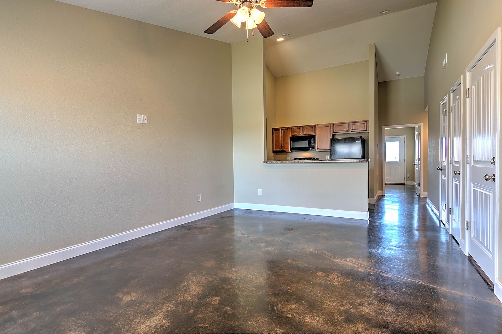 73 Sutter Place – photo 2
