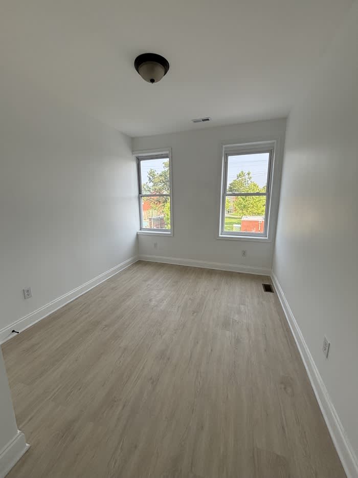 3299 West Garrison Avenue – photo 5
