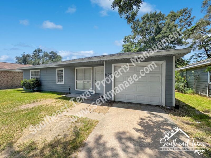 620 Smelker St. – photo 1
