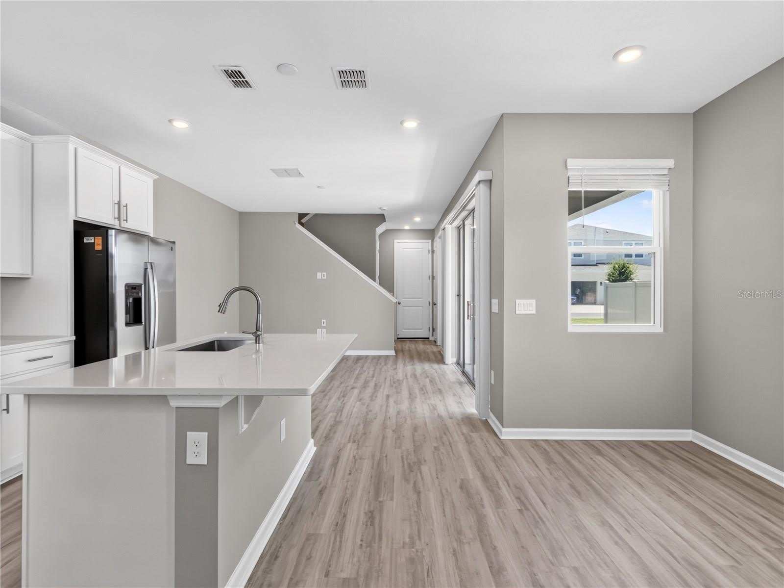 1465 AXEL GRAESON Avenue – photo 5